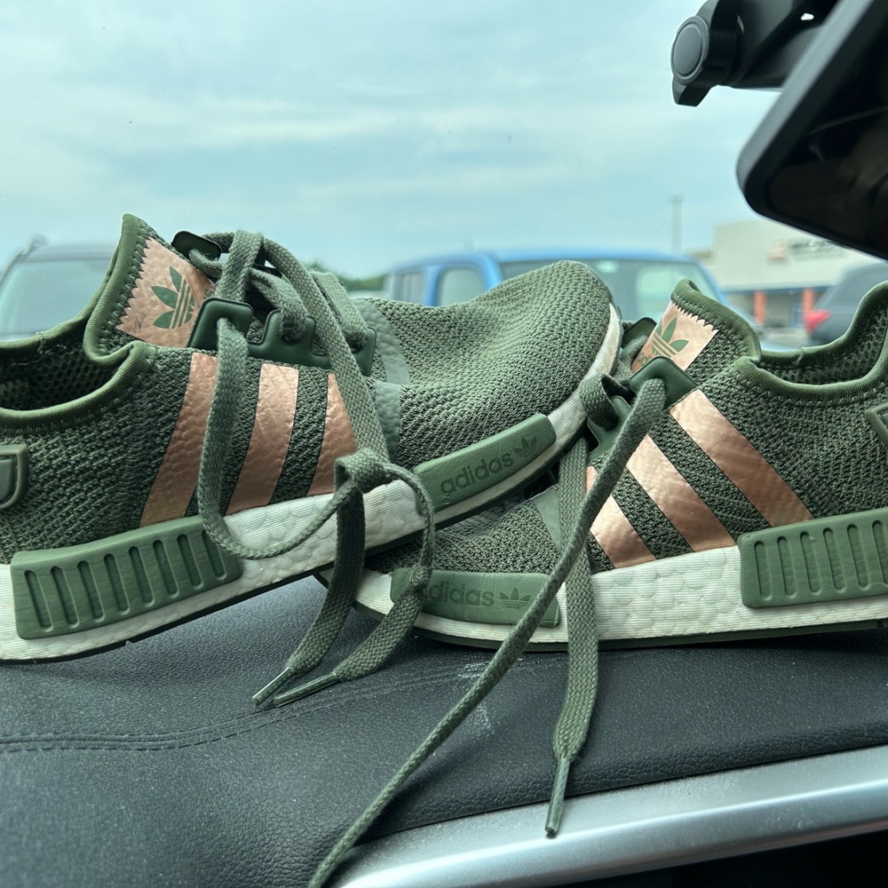 Adidas NMD forest green/rose gold